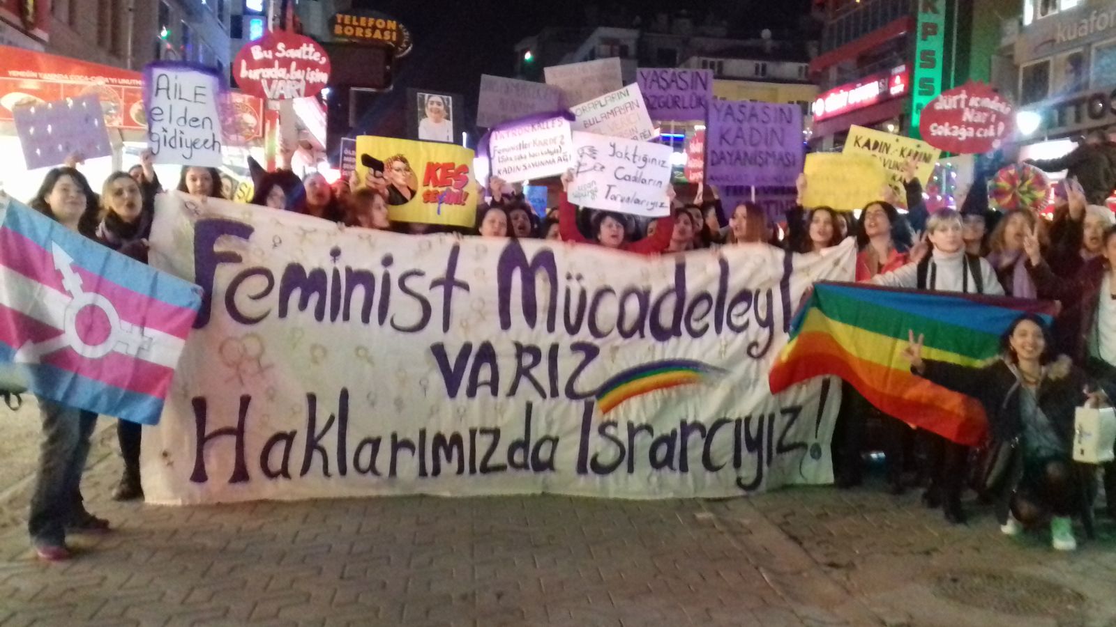 Ankara Feminist Gece Yürüyüşü: Feminist mücadeleyle varız! Kaos GL - LGBTİ+ Haber Portalı